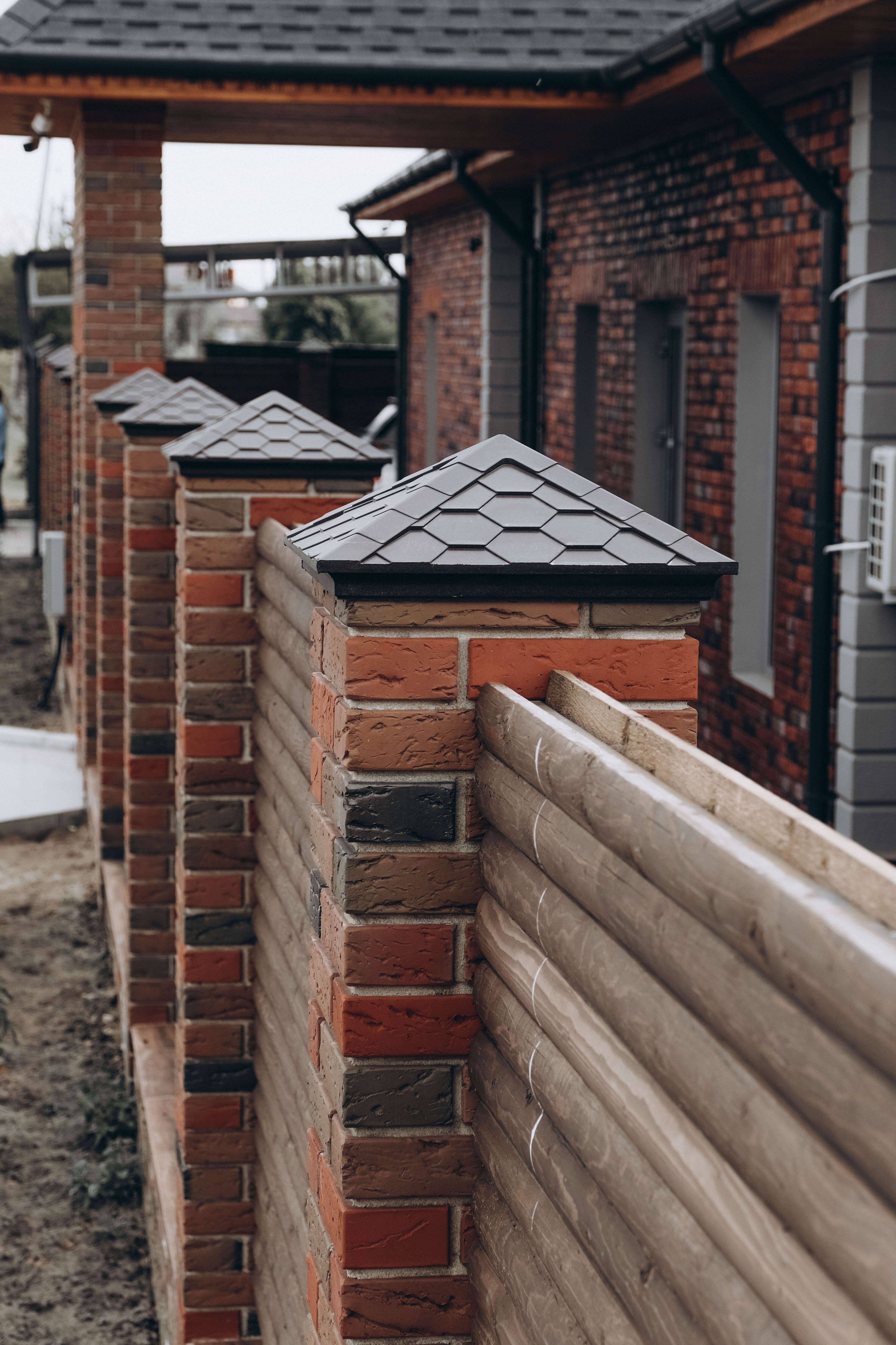 Колпак Zking Эверест Коричневый на столб 1.5х1.5 кирпича (390х390мм) в Михайловске фото